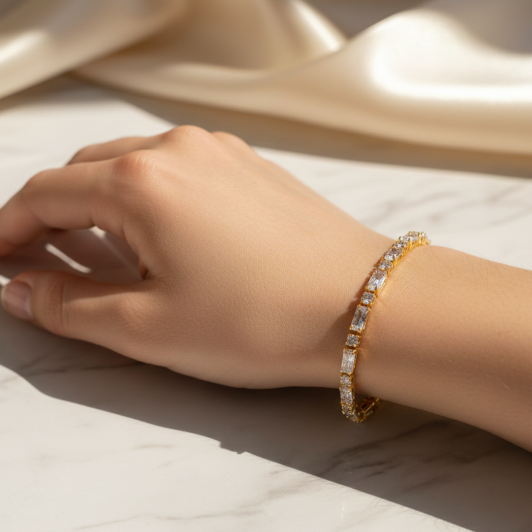 Taira golden bracelet