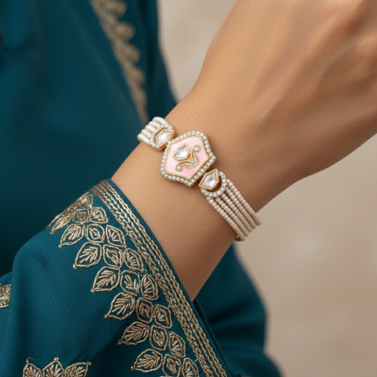 Pearl Crest Bracelet