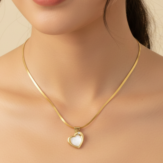 Corvia Necklace